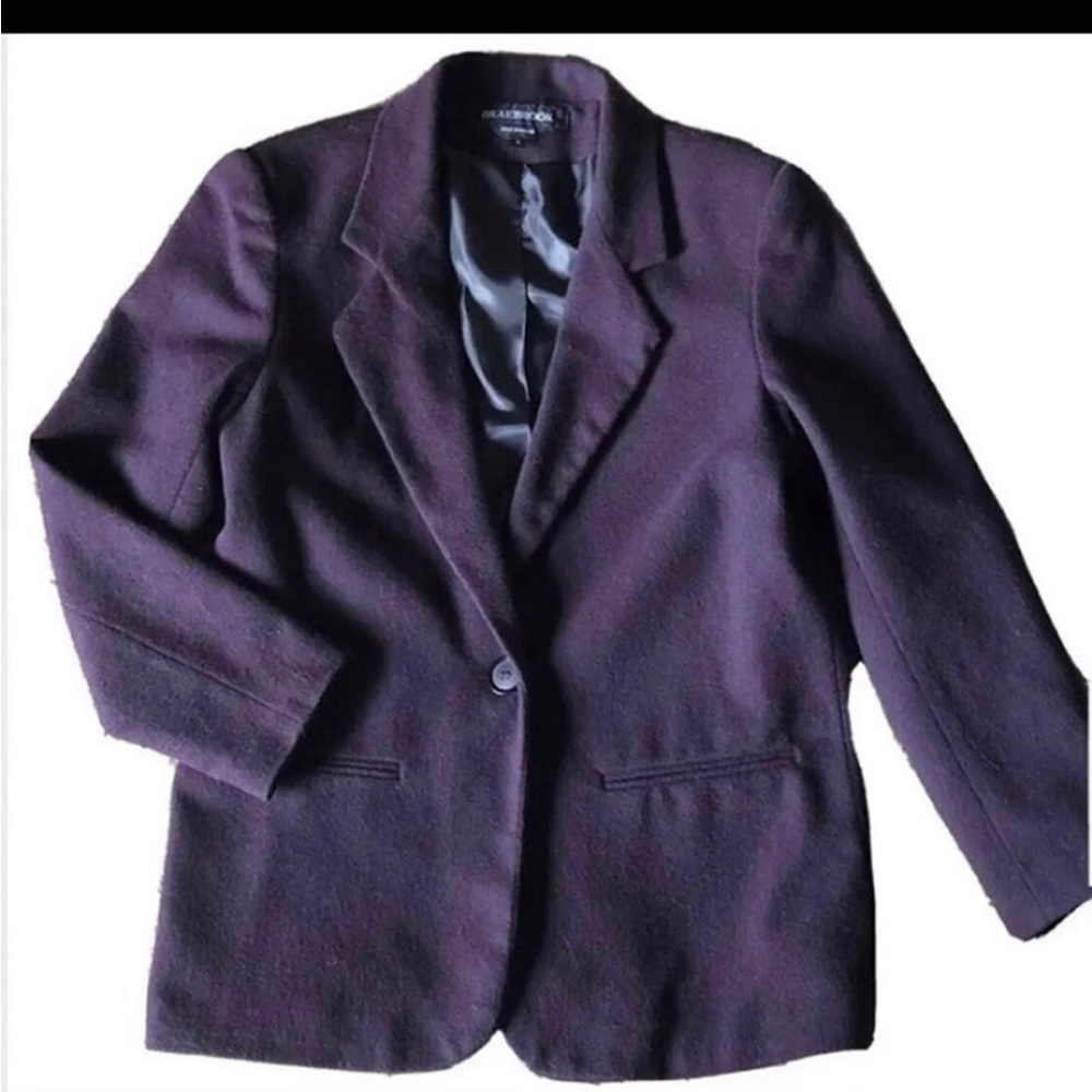 Vintage Braebrook Purple Blazer 100% Wool Blazer, tag size 4 button closure
